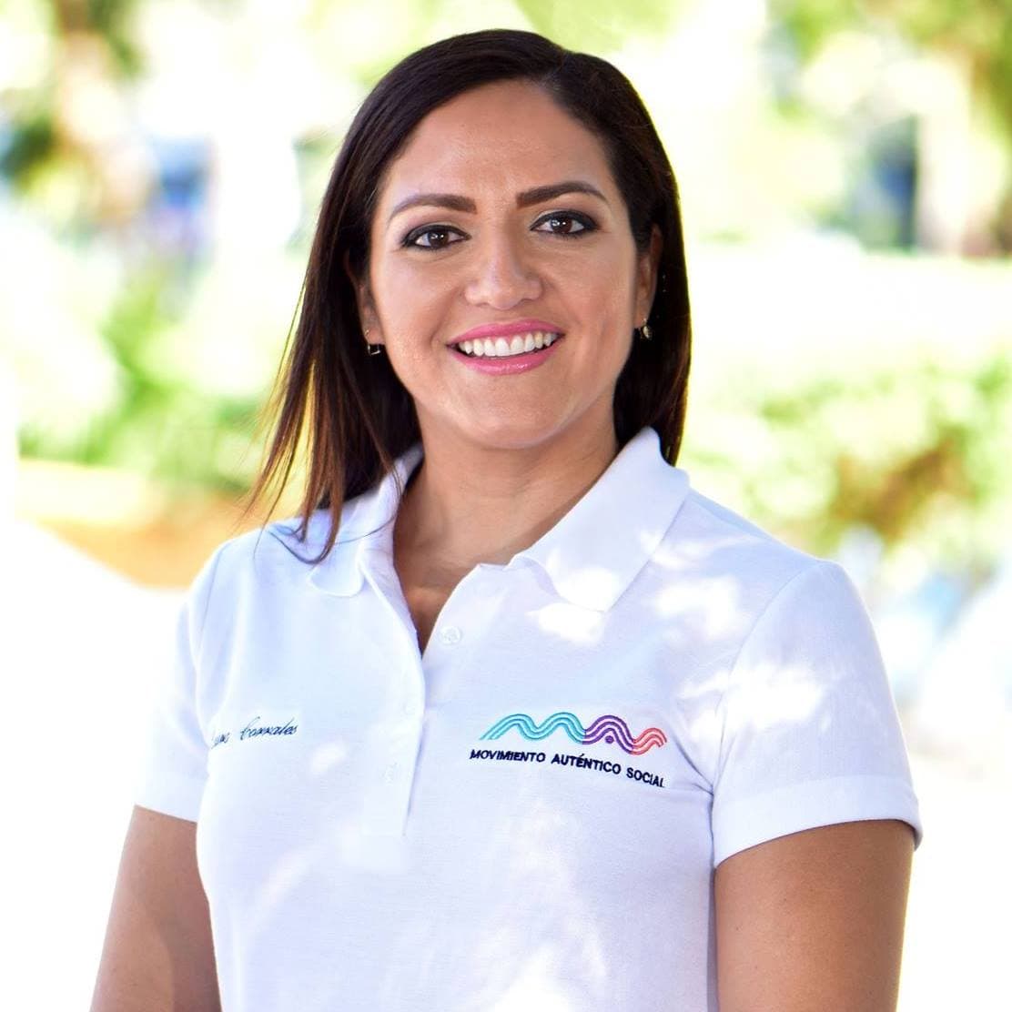 ¿Quién es Laura Corrales?