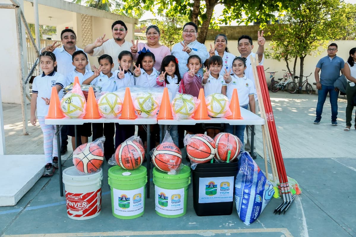Arranca programa de becas “En tu Escuela Contigo Hacemos Más”, en Tulum