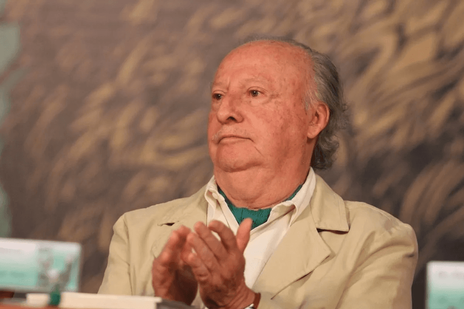 ¿Quién es Víctor Manuel Toledo?