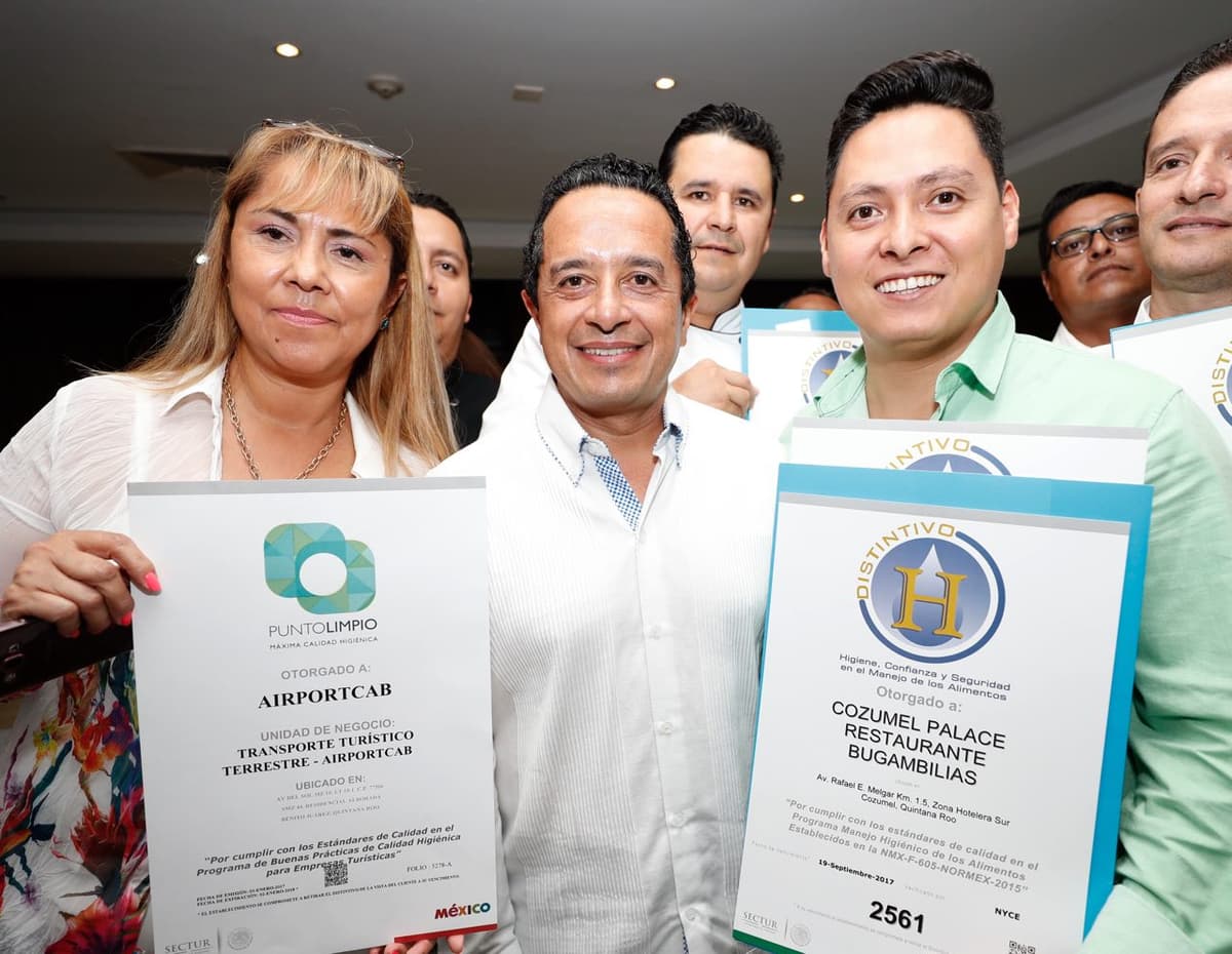 Gobernador Carlos Joaquín promueve turismo estadounidense, con reuniones en Washington