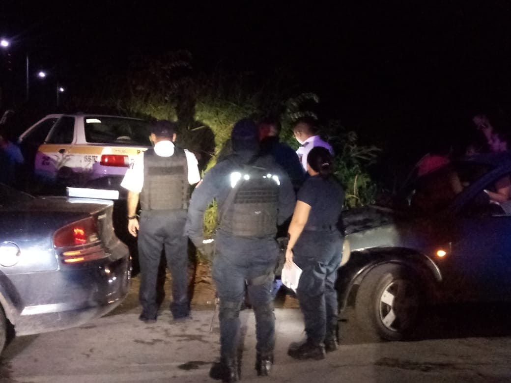 Provoca taxista accidente en Chetumal