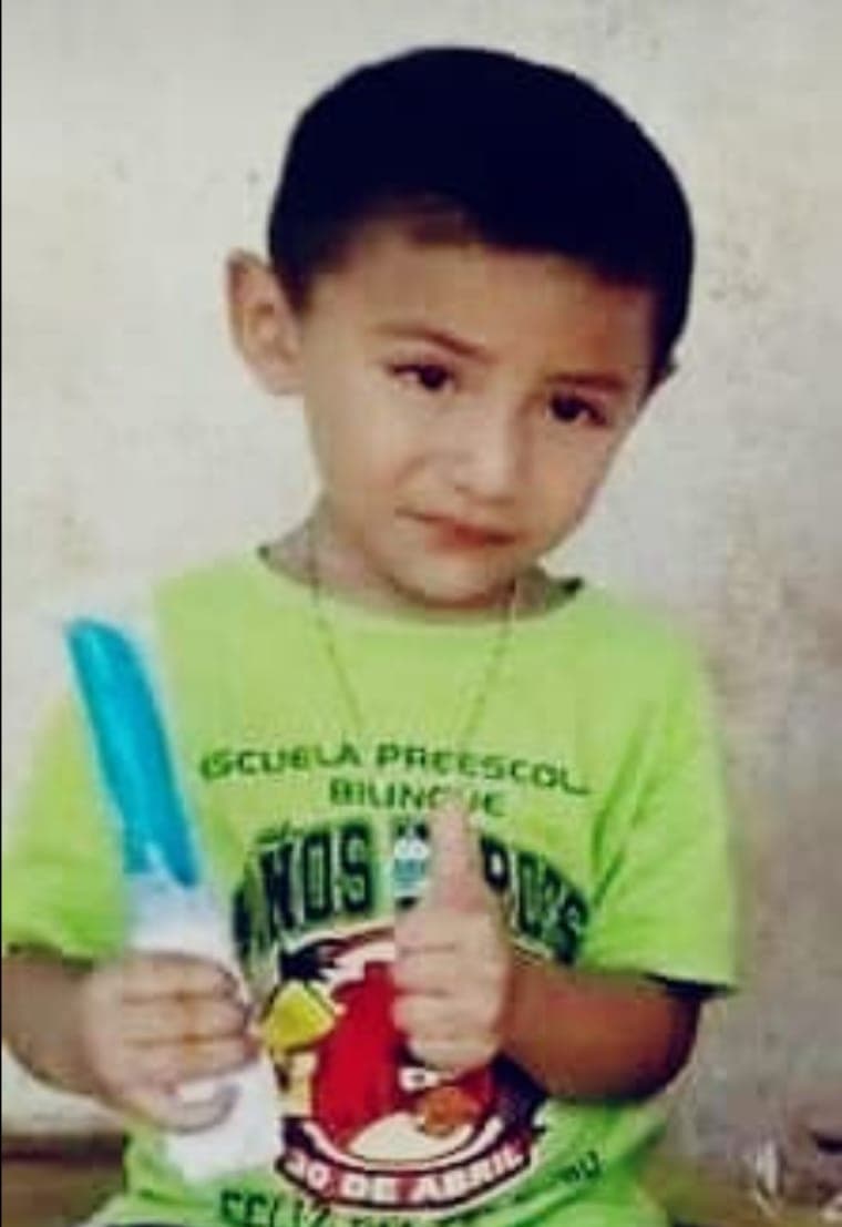 Doctores desahucian a niño maya; familia pide ayuda