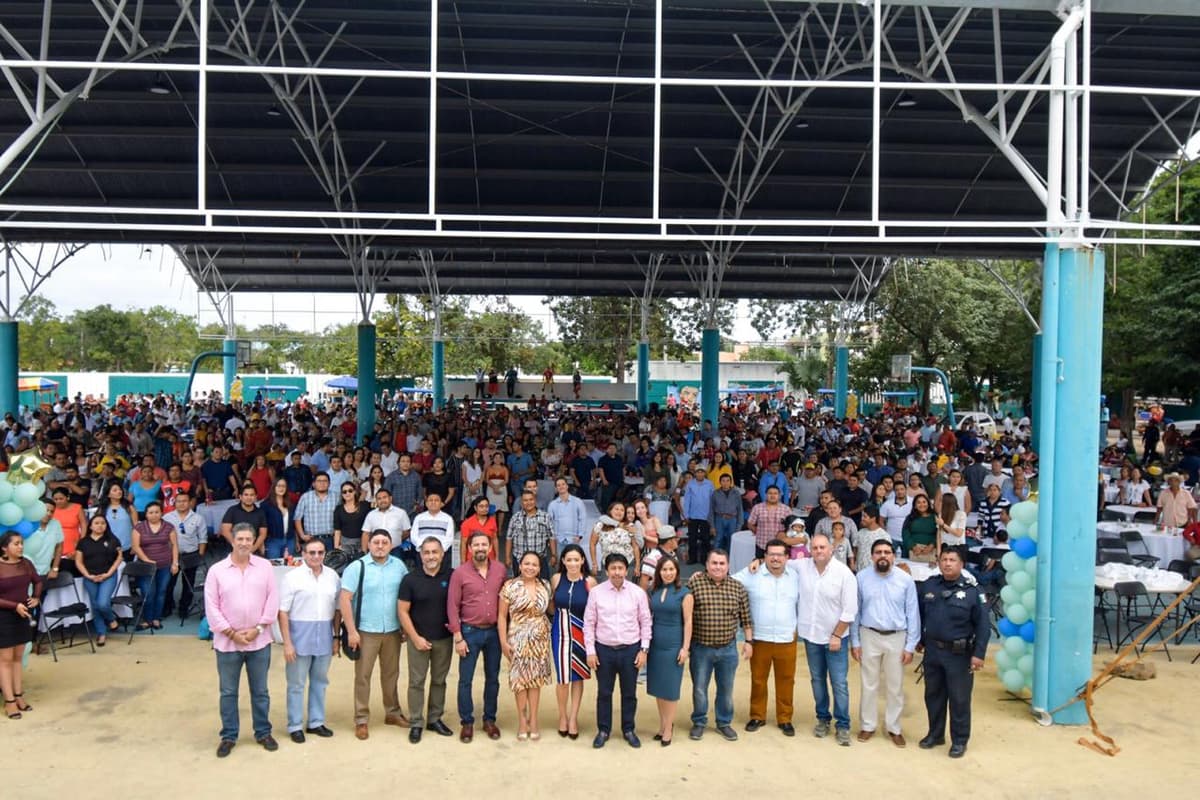 Trabajadores del Ayuntamiento de Tulum celebran junto a presidente municipal "Posada Navideña 2019”