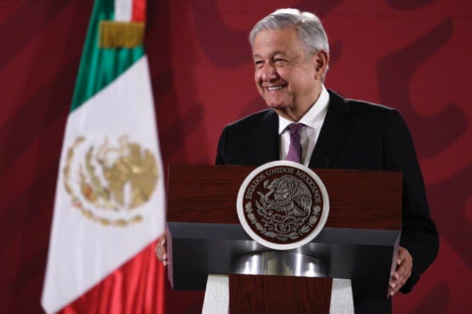 Video: Asegura AMLO que hubo disparos en aterrizaje de avioneta en Bacalar