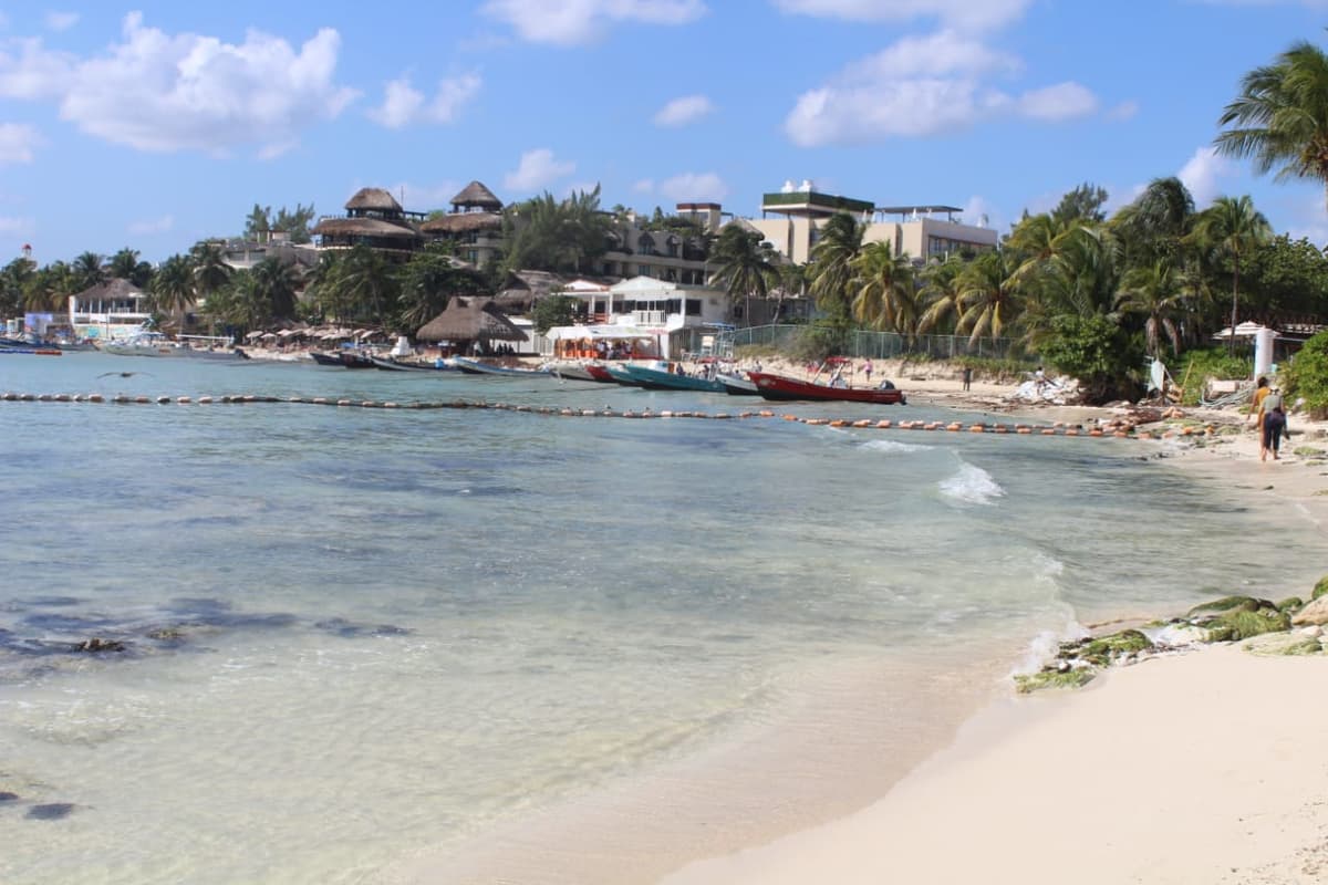 Rápida y eficaz limpieza de sargazo en "El Recodo"