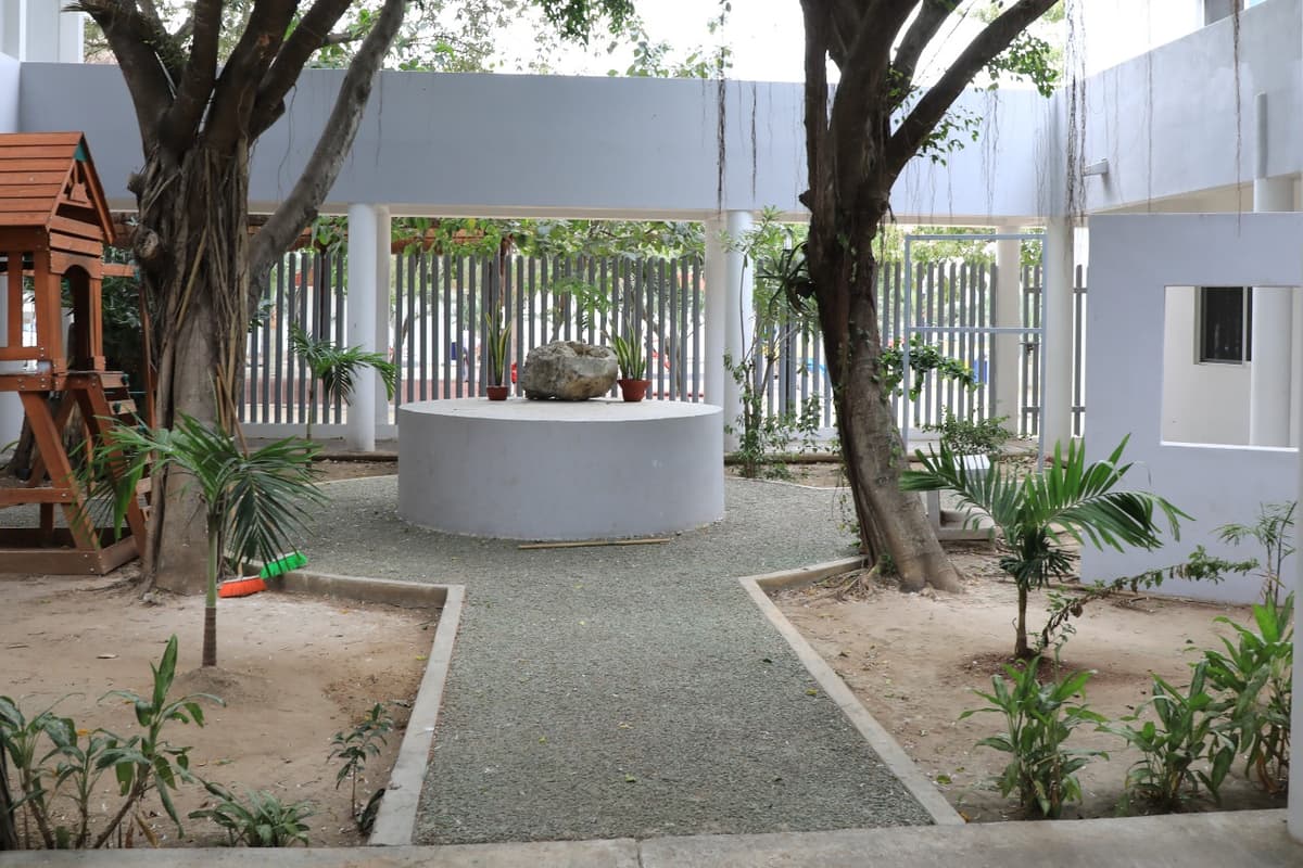 Remodelan parque y Centro Comunitario de la 28 de Julio en Playa del Carmen