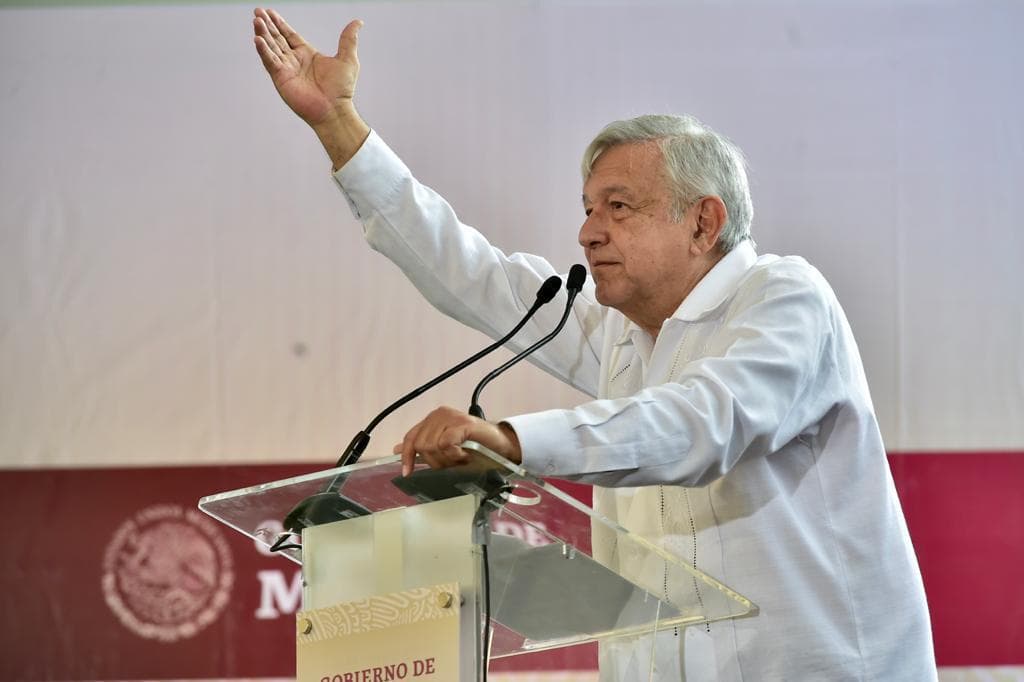 AMLO anuncia que el Aeropuerto de Santa Lucía estará terminado en marzo 2022