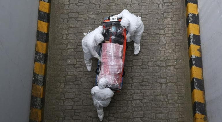 Muertes por coronavirus suman 37 mil 574 en México