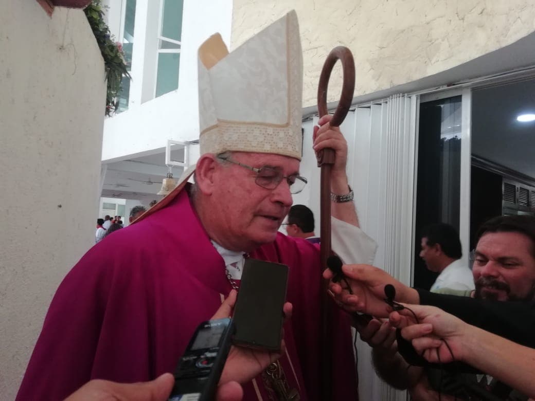 Cancela Iglesia el Viacrucis viviente en Playa Delfines