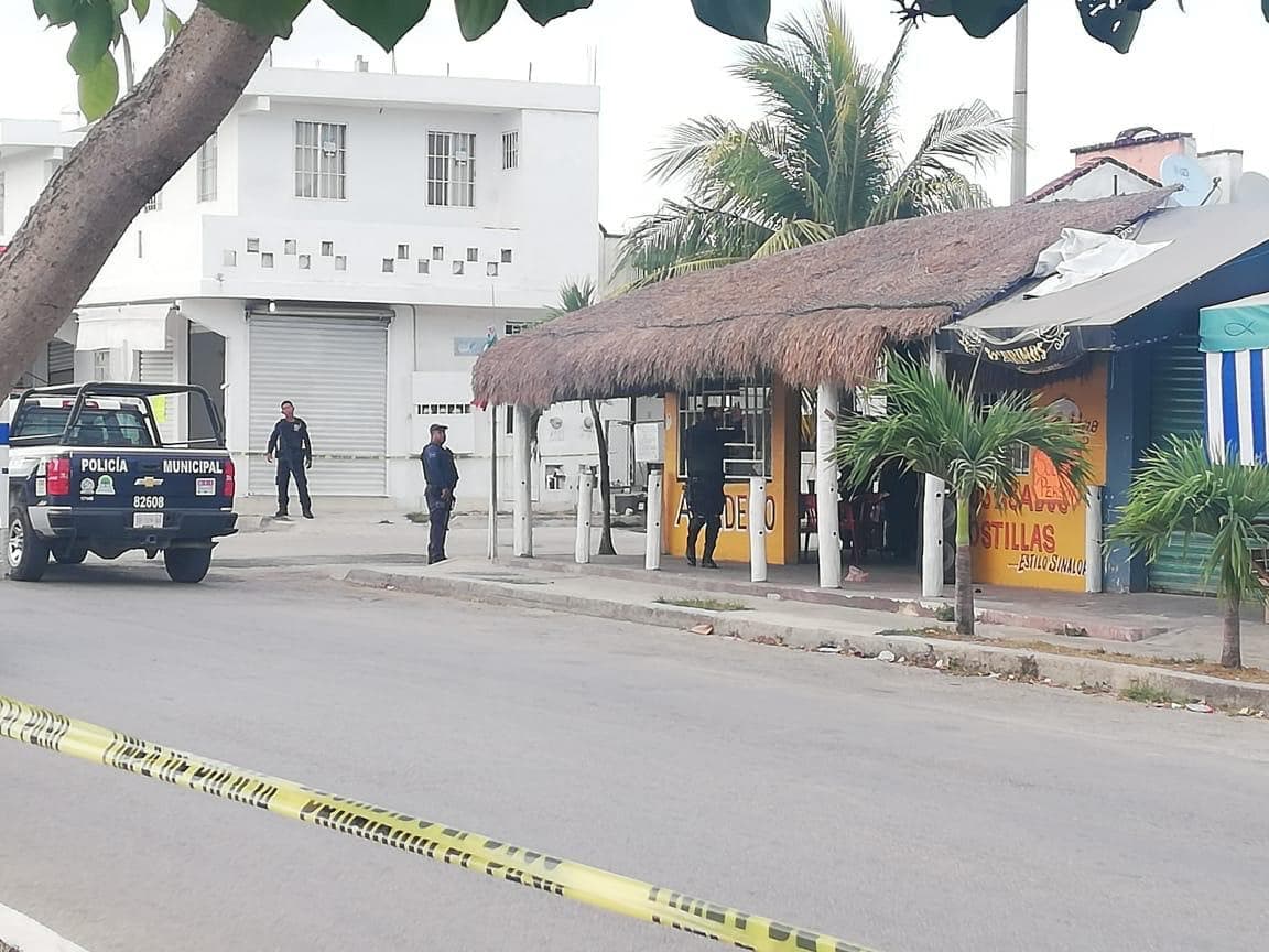 Asesinan a presunto dueño de pollería en Playa del Carmen
