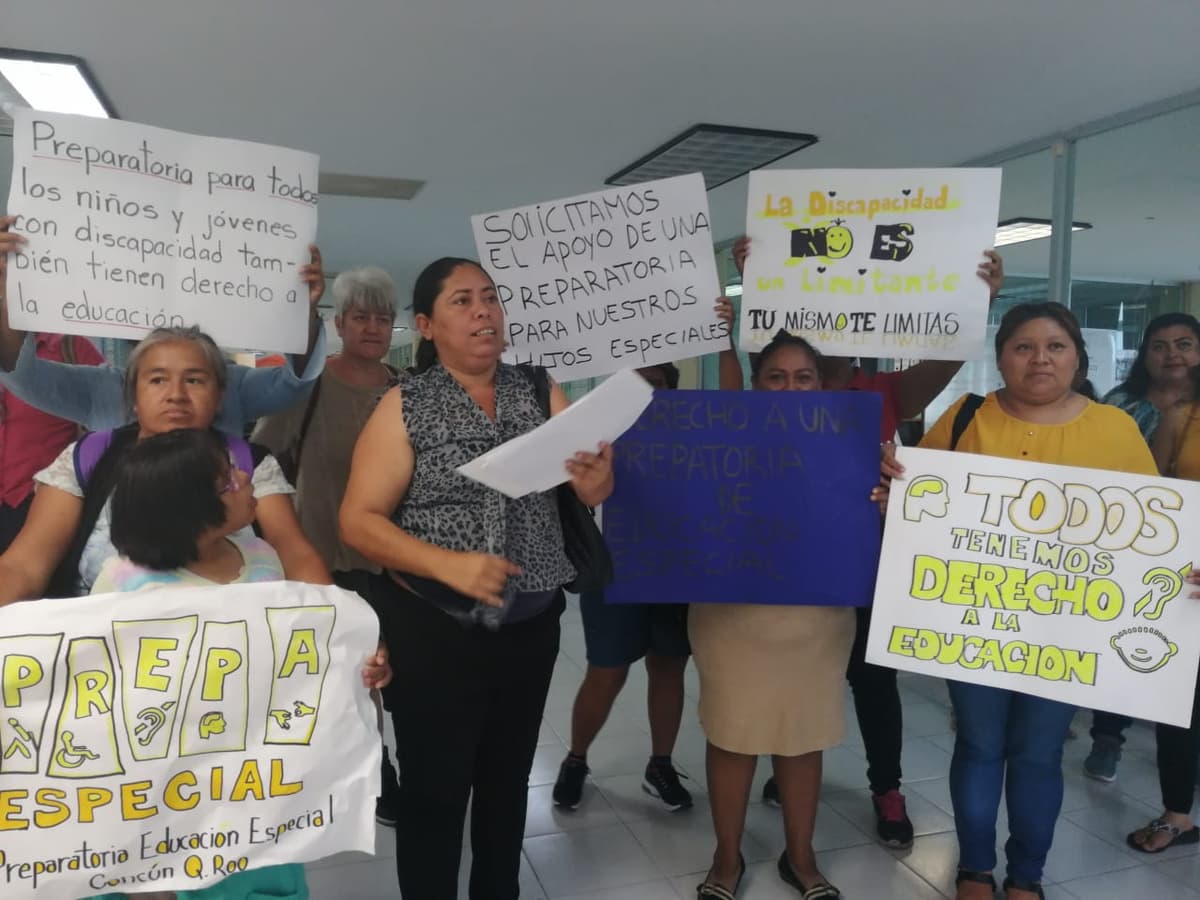 SEQ sin dinero; solo pueda dar educación abierta a discapacitados