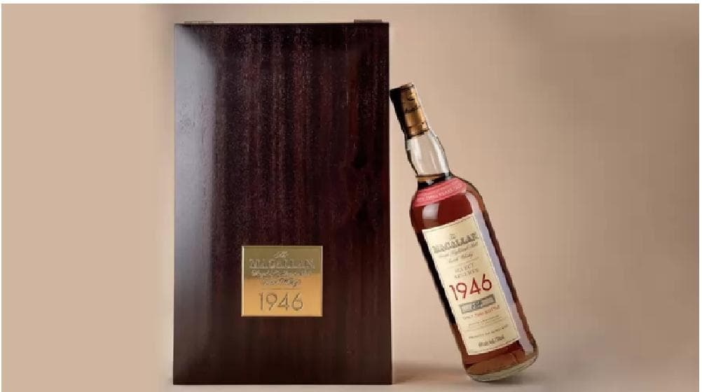 Subastan en México la botella de whisky más cara de la historia