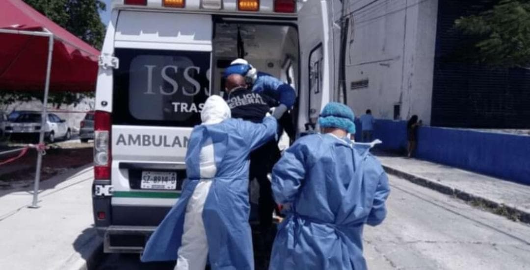 Fallecen dos policías en Cancún en un día, por posible Covid-19