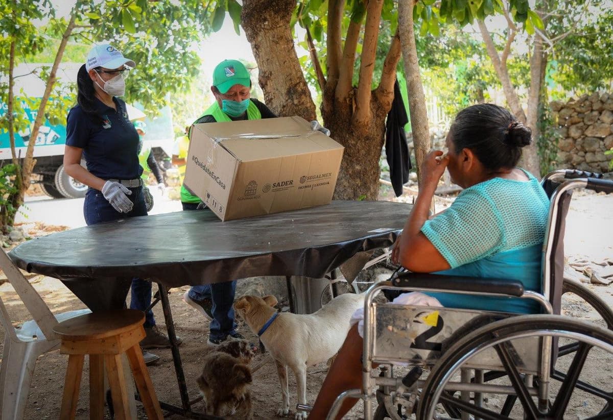 Entregan más apoyos en Puerto Morelos, ahora le tocó a Leona Vicario