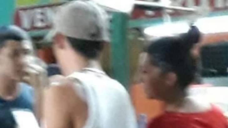 ¡Indignante! Tras robar a un niño, #LadyRata regresa ¡a reclamar!