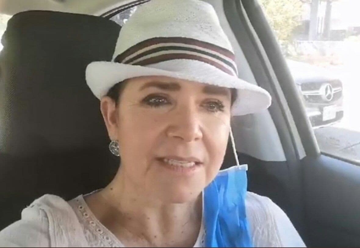 Video: Ella es #LadyBot, una de las personas que protestó ayer contra AMLO