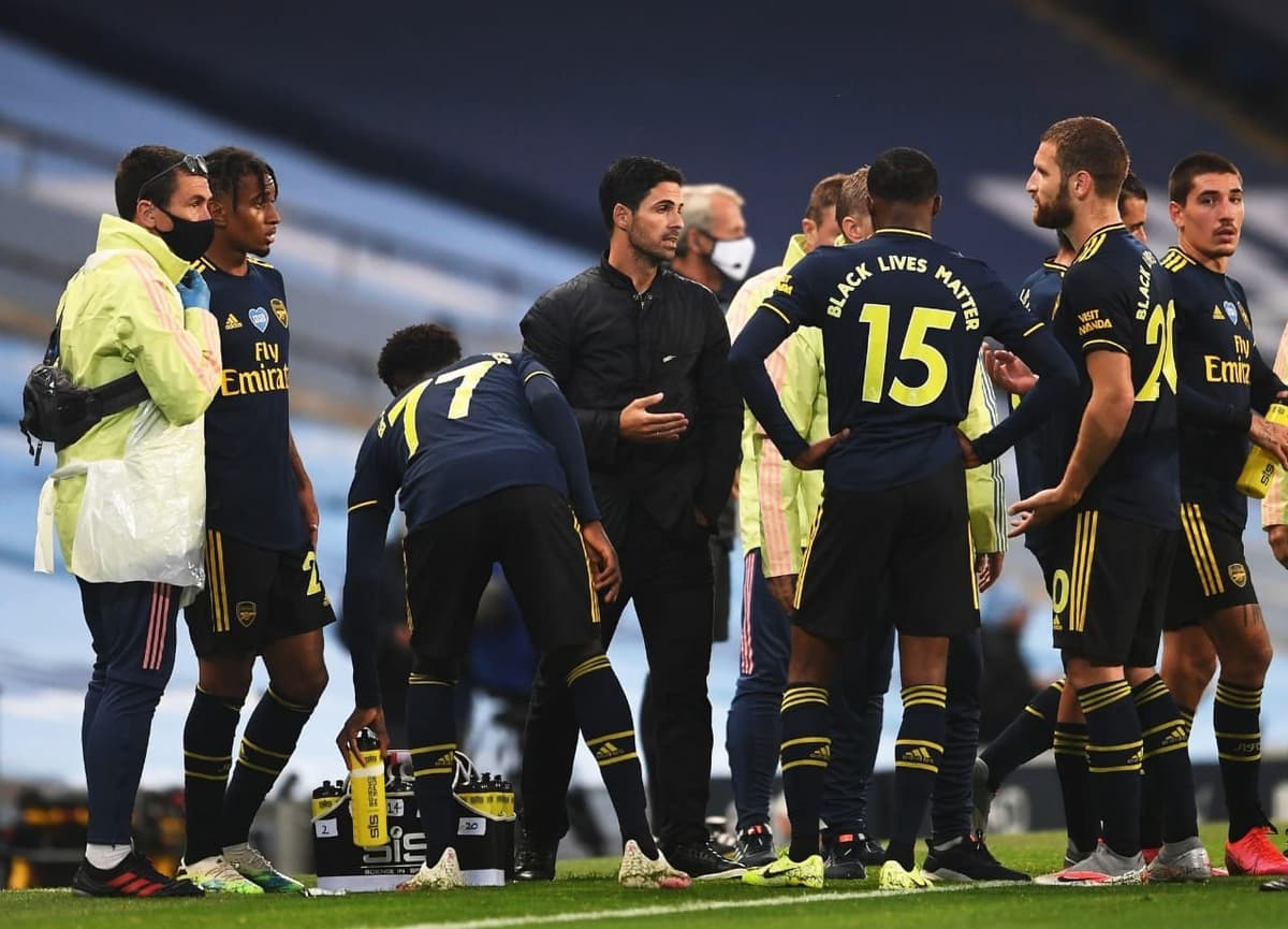 Futbolista del Arsenal dio positivo a Covid-19 antes de jugar contra el Manchester City