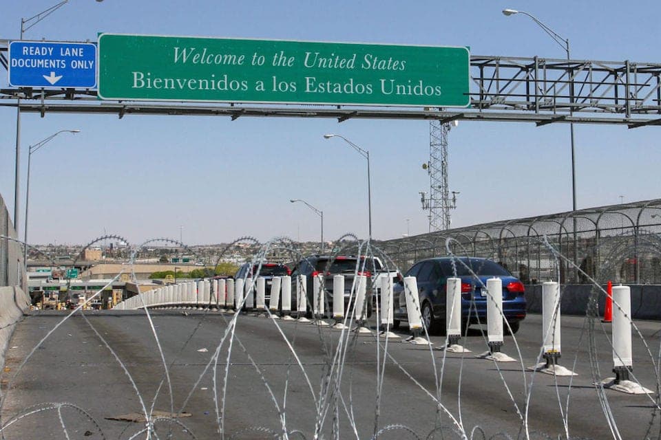 Extienden México y Estados Unidos cierre de fronteras a viajes "no esenciales"