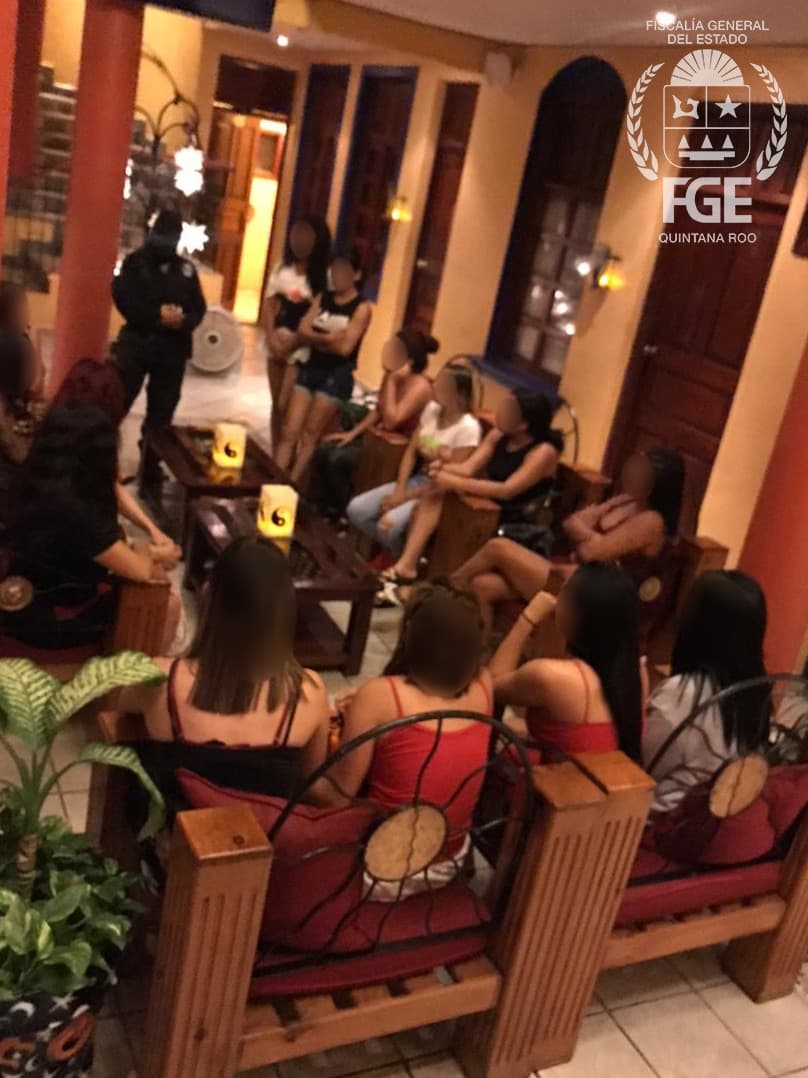 Rescatan a 14 mujeres víctimas de explotación sexual en Playa del Carmen