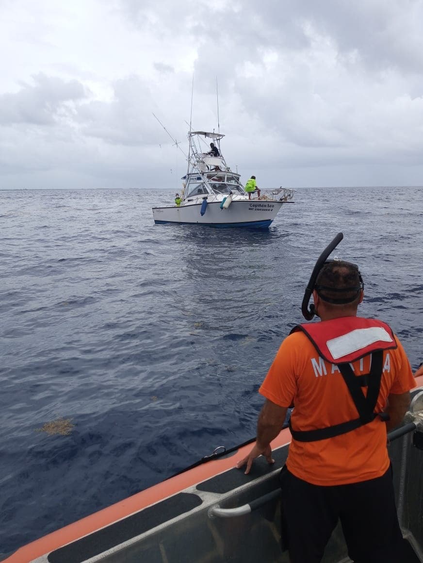 Salva Marina a ocho personas cerca de Cozumel