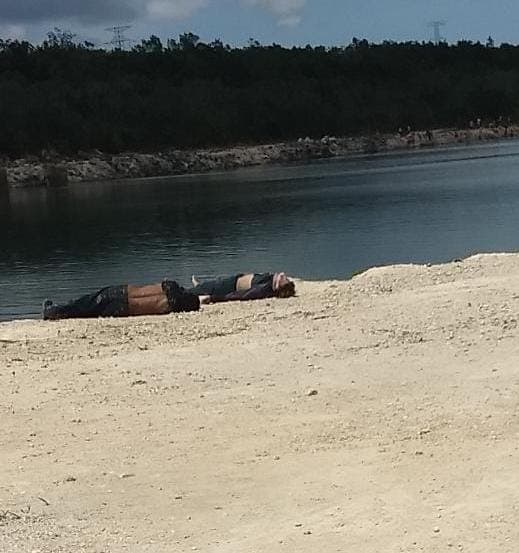 Mueren dos amigos ahogados, uno cayó primero al agua y el otro quiso rescatarlo