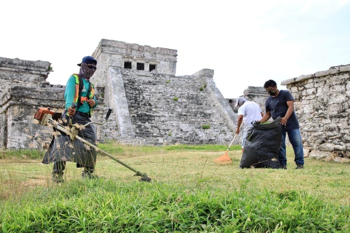 Galería: Sanitizan la zona arqueológica de Tulum para la llegada de turistas