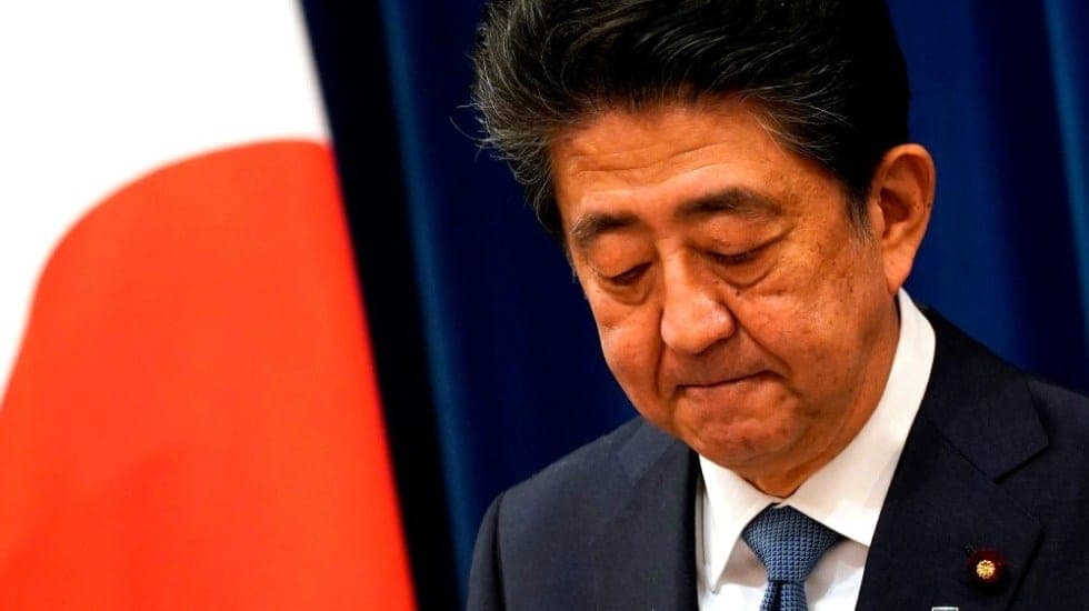 Renuncia Shinzo Abe como primer ministro de Japón por problemas de salud