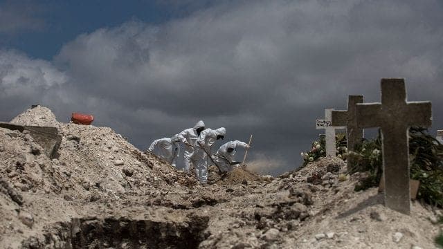 Corrupción es pieza importante en actual mortalidad de México, asegura López-Gatell