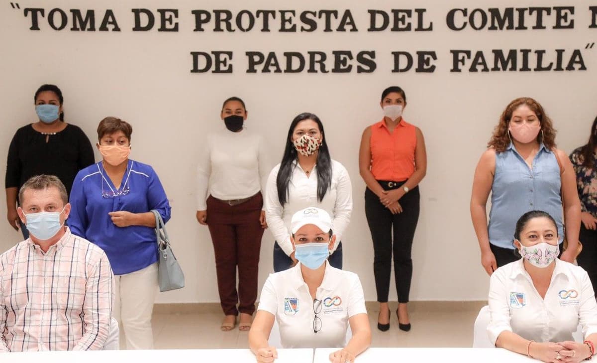 Instalan en Puerto Morelos el primer Comité Municipal de Padres de Familia