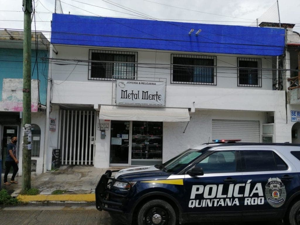 Asalta joyería en Playa del Carmen y taxistas logran detenerlo