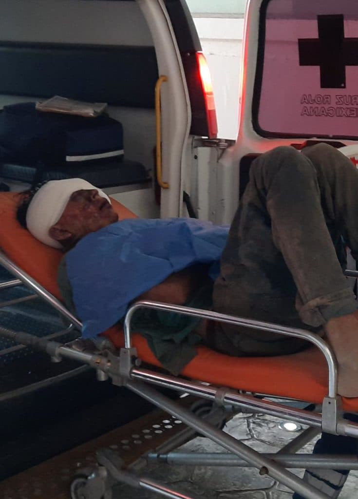 Lo dan por muerto y lo arrojan en un camino de terracería de Cancún