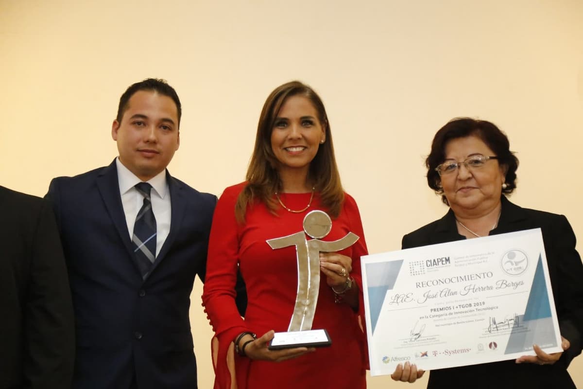 Reconocen con premios nacionales e internacionales la gestión de Mara Lezama