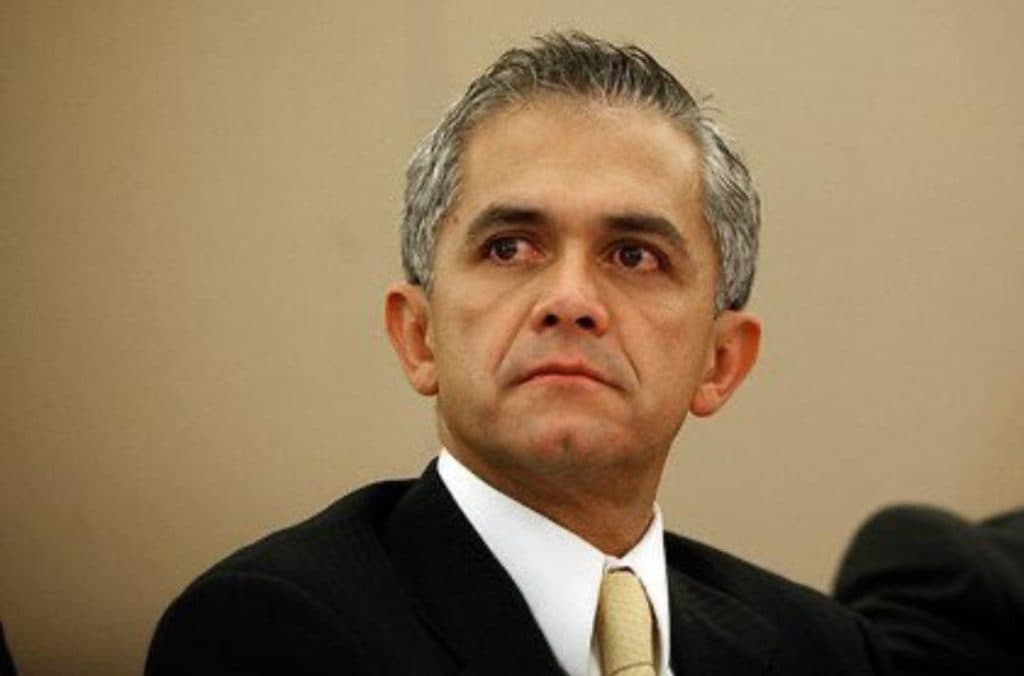 Inhabilitan a Miguel Ángel Mancera por un año en la Cdmx