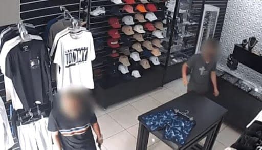 Video: Sujetos intentan asaltar un negocio y son asesinados por el dueño