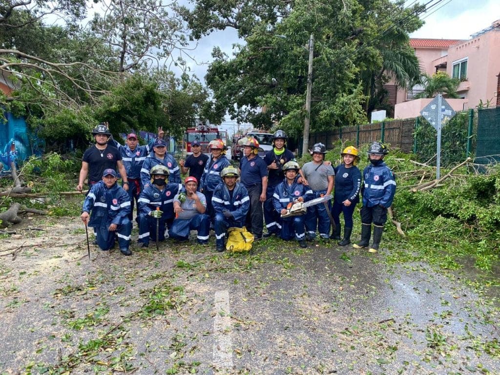 Saldo blanco en Solidaridad: recorren la ciudad y visitan refugios tras el huracán 'Delta'