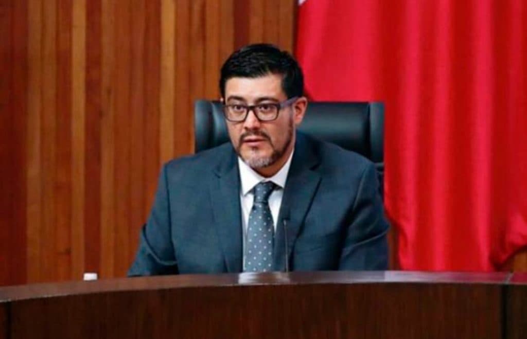Magistrado del TEPJF le desea la muerte a AMLO; "fui hackeado", dijo