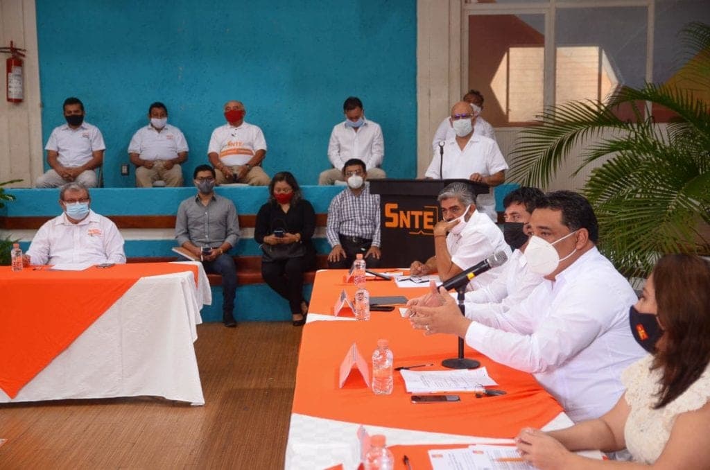 ¡Más derechos! Presentan proyecto de Ley de Educación para Quintana Roo