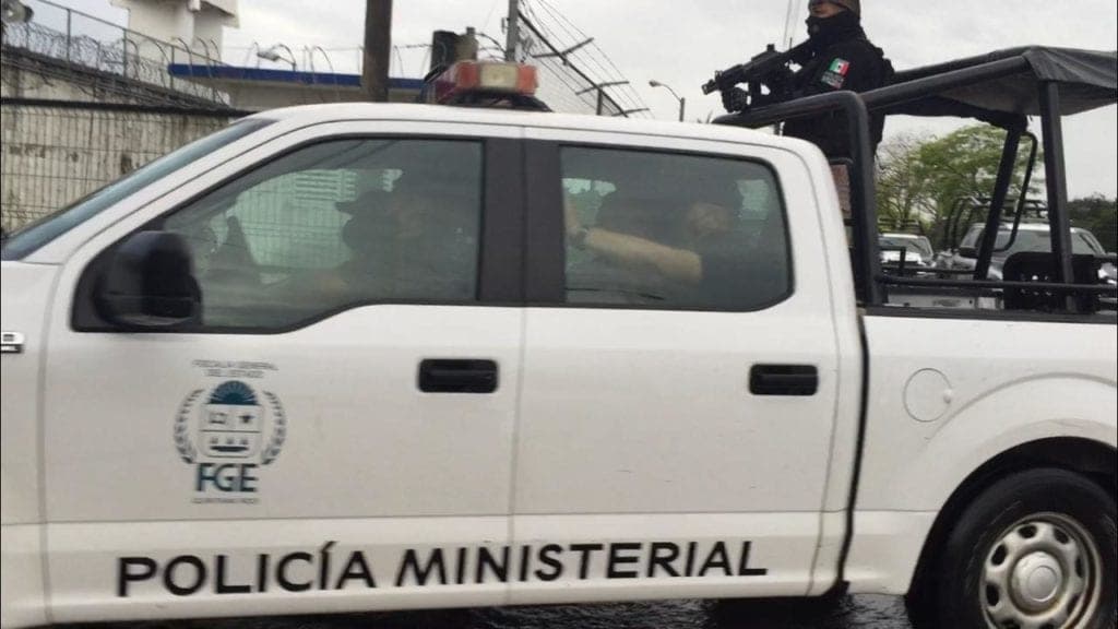 Cumplen nueva orden de aprehensión contra Carlos Mimenza