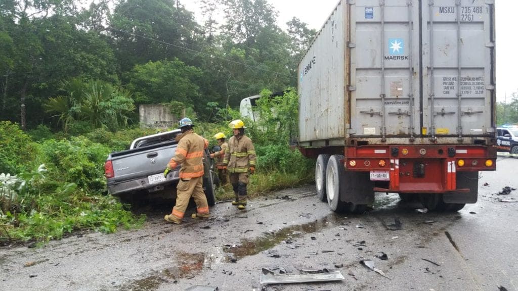 Muere hombre en trágico accidente al quedarse dormido mientras conducía por Tulum