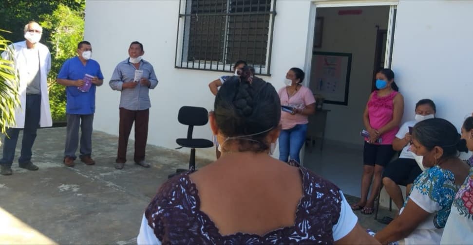 Brindan atención médica oportuna a habitantes de comunidades de Tulum