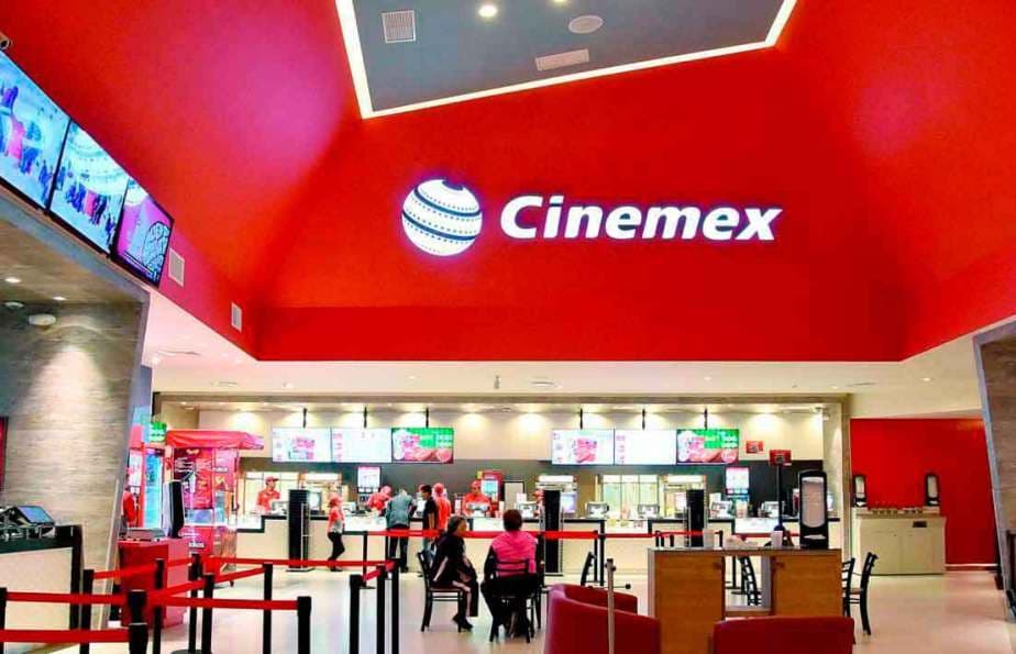 Cinemex desactiva su cartelera en la web y app, solo tienen 7 películas para autocinema