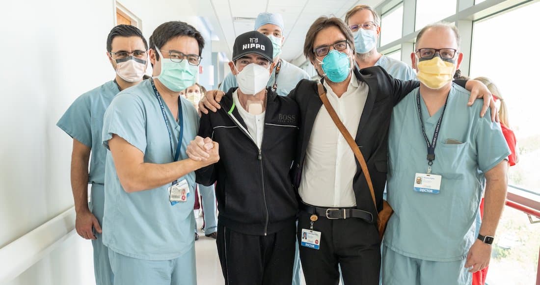 Toño Mauri es dado de alta tras doble transplante de pulmón y ocho meses de estar internado