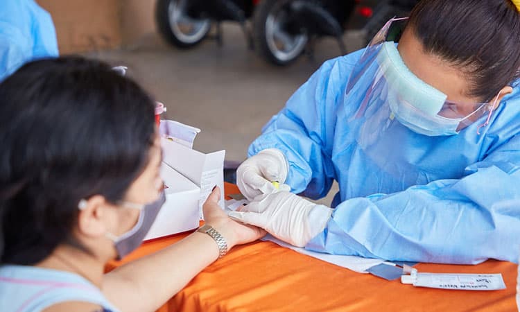 Se confirman otros 44 positivos y 8 muertes por COVID-19 en Quintana Roo