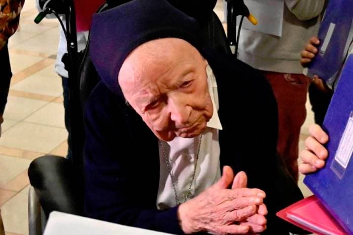Monja de casi 117 años supera el COVID-19; es la persona más longeva de Europa