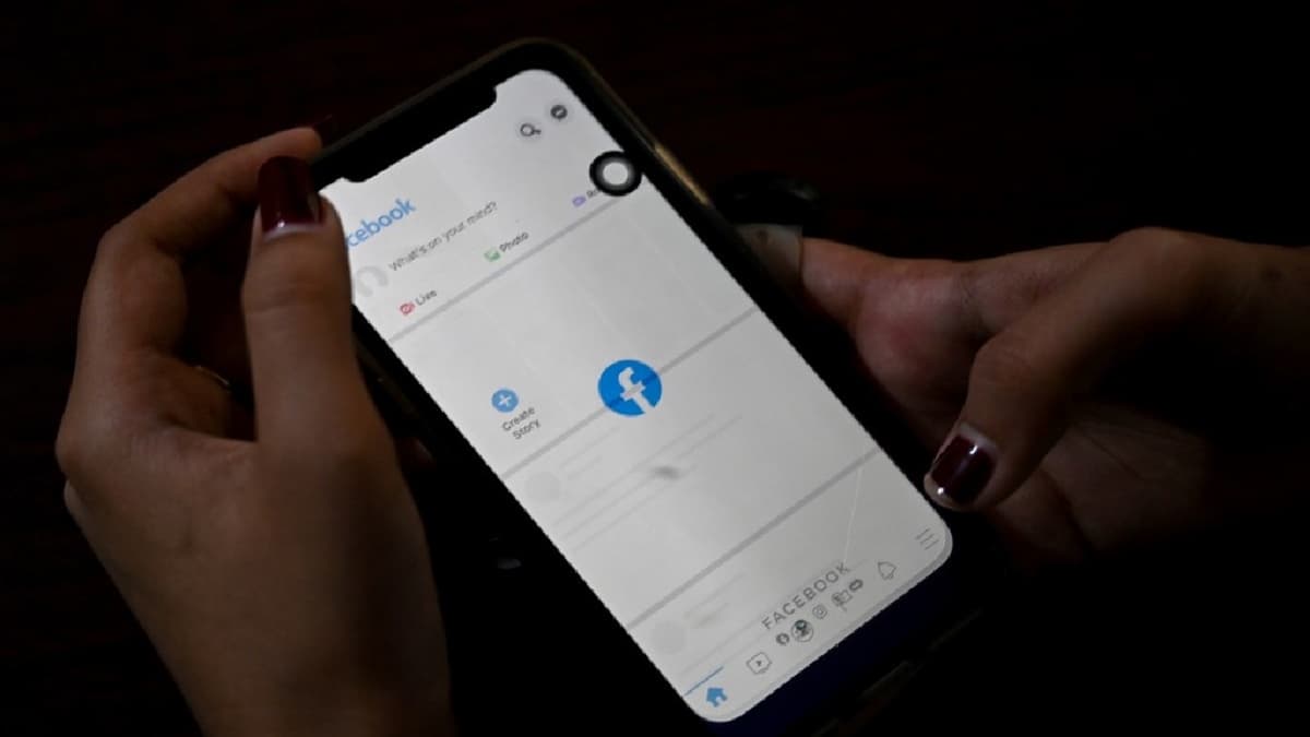 El nuevo gobierno militar impuesto en Myanmar ordena el bloqueo de Facebook