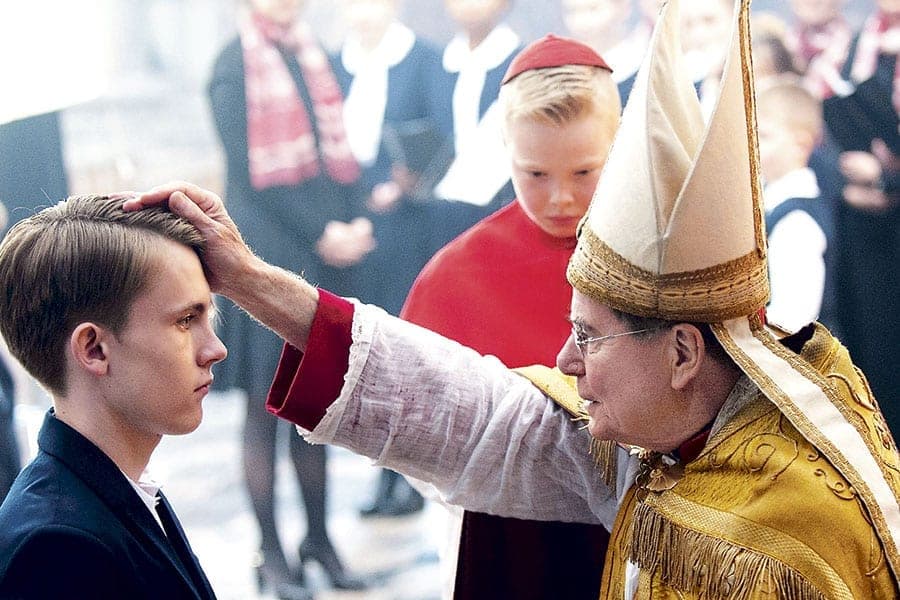 Desde 1950 iglesia de Francia abusó sexualmente de 10 mil menores de edad