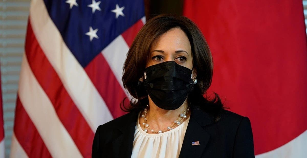 Arrestan en Florida a enfermera que amenazó con matar a la vicepresidenta Kamala Harris