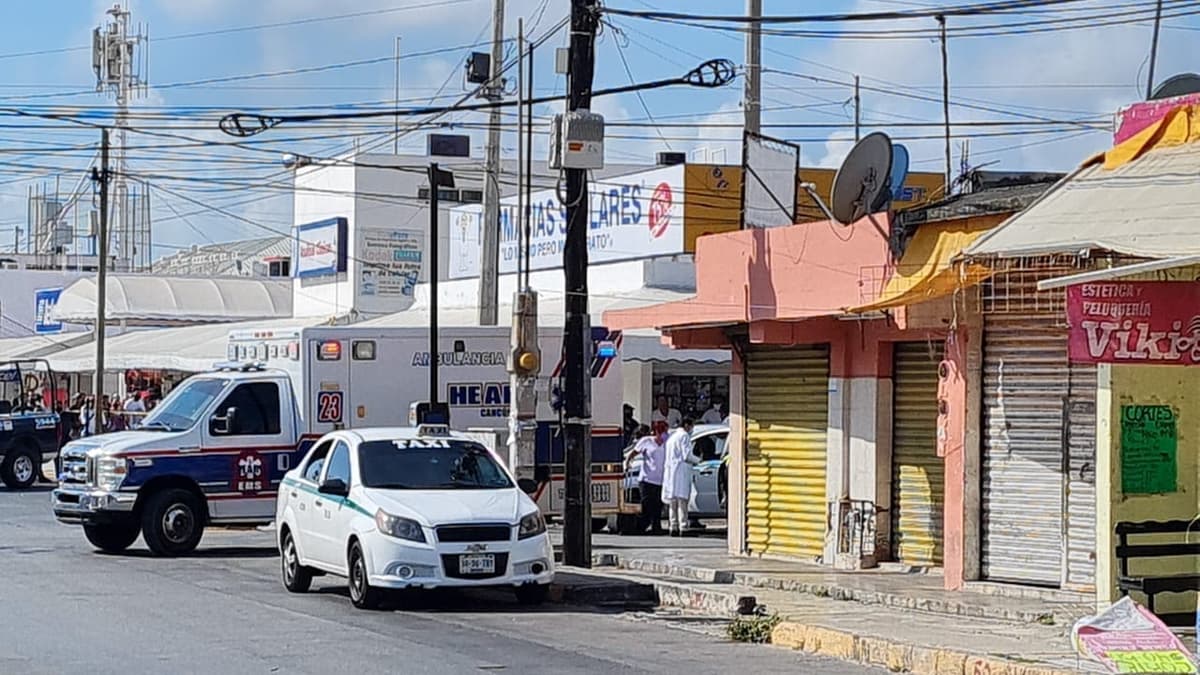 Taxista es atacado a balazos por un sicario en Cancún; se encuentra grave
