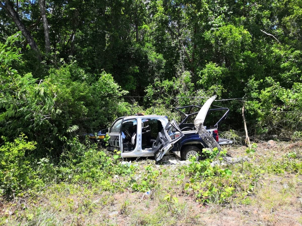 Patrulla se estrella y deja cuatro policías lesionados en Felipe Carrillo Puerto