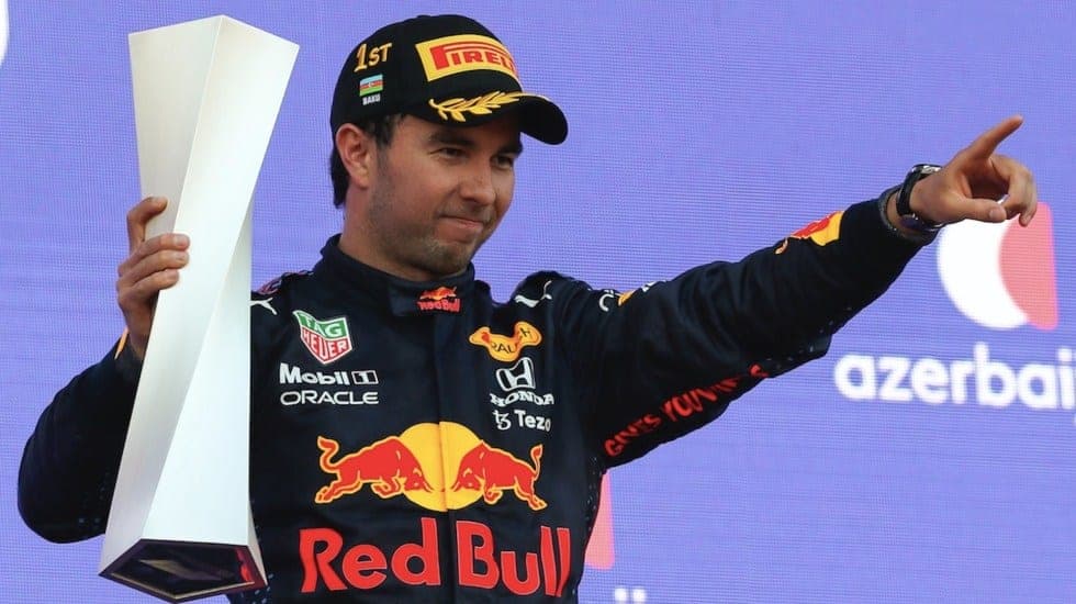 'Checo' Pérez se convierte en el nuevo embajador turístico de México